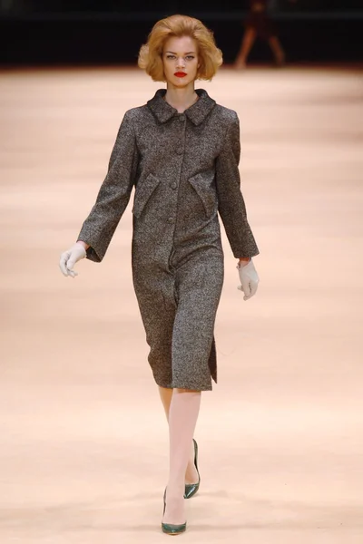 Look 1